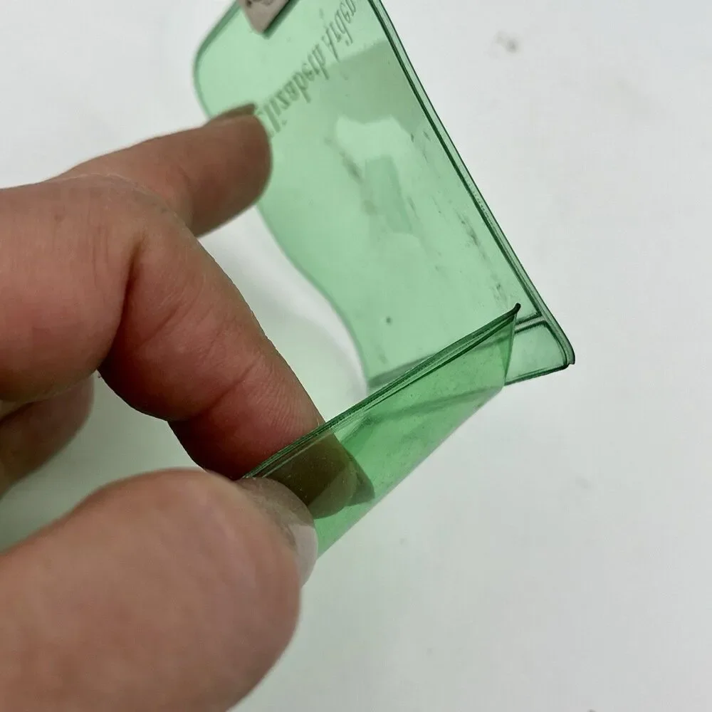 Vintage ELIZABETH ARDEN 4 Pieces Mini Manicure Nail Beauty Tavel Green Vinyl‎
